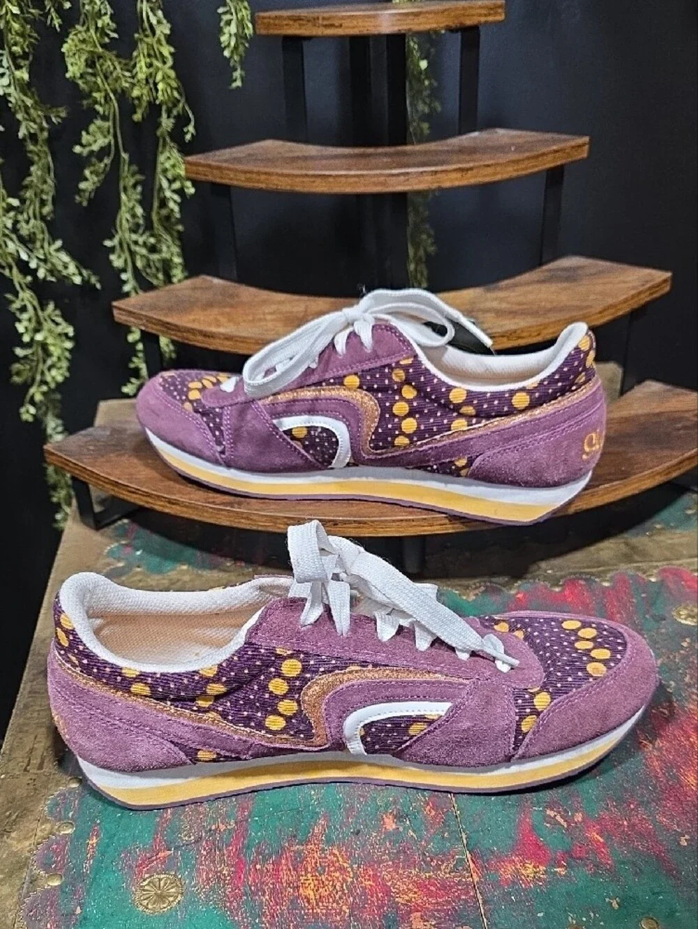Skechers vibrant purple